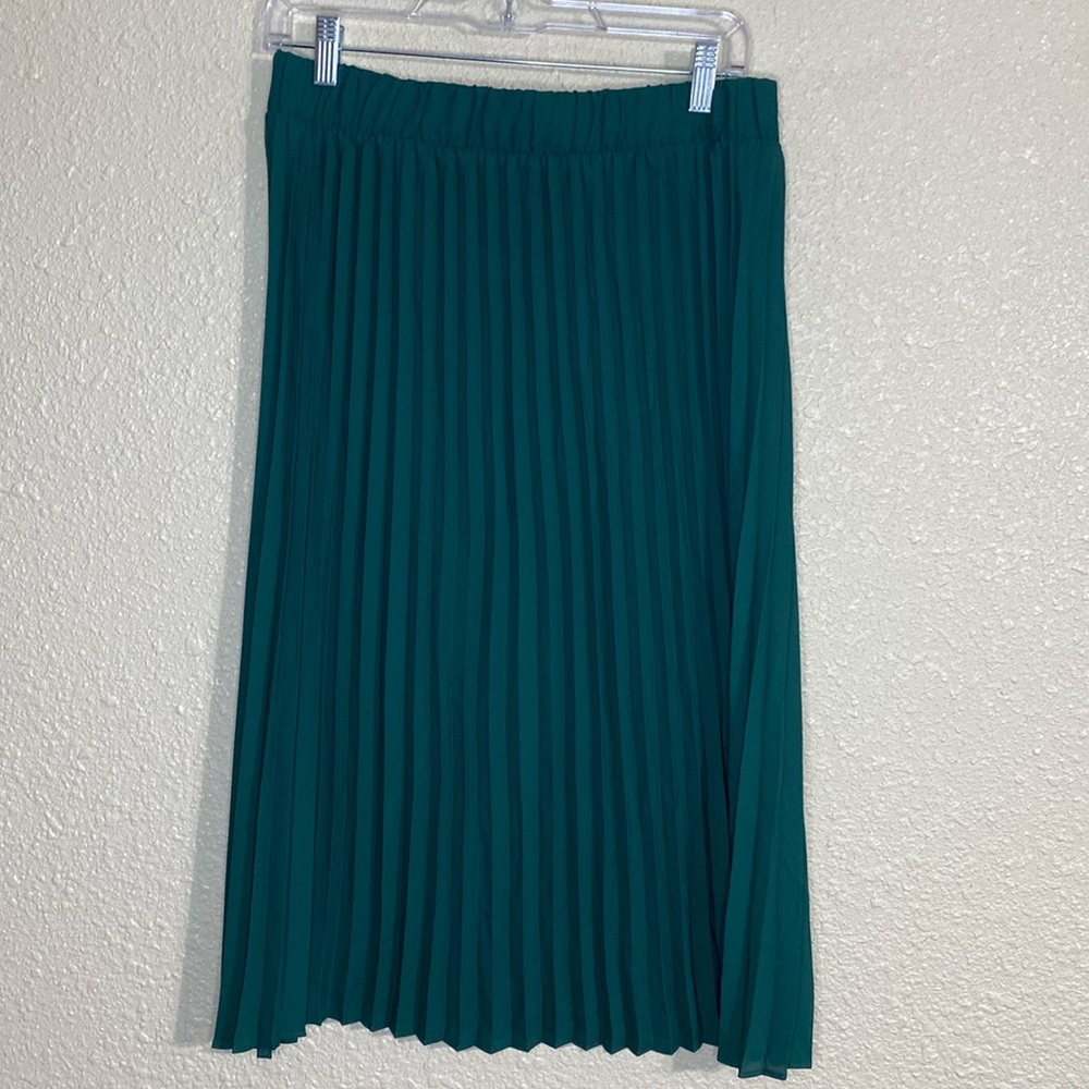 Pleione Green Pleated Skirt NWT Size M